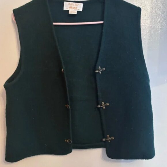 Tally Ho Green Cardigan with Metal Clasp Accents - Picture 1 of 3